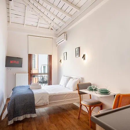 Armel Homes Taksim 4*