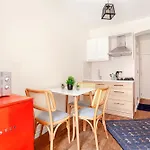 Armel Homes Taksim 4*