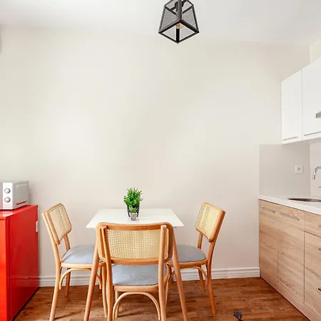 Armel Homes Taksim 4*