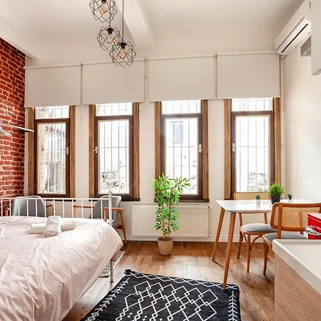 Armel Homes Taksim 4*